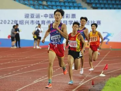小法：曼联是一支很强的球队，对阵他们是梦想成真，认真准备